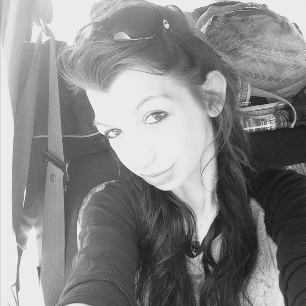 Meet your Posher, Melisa